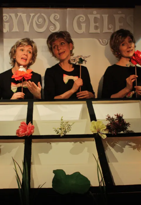 Pirkt biļetes Atsisveikinimas su spektakliu: GĖLIŲ ISTORIJOS || Spektaklis vaikams Vilnius, Vilniaus teatras „Lėlė“ Marts 08