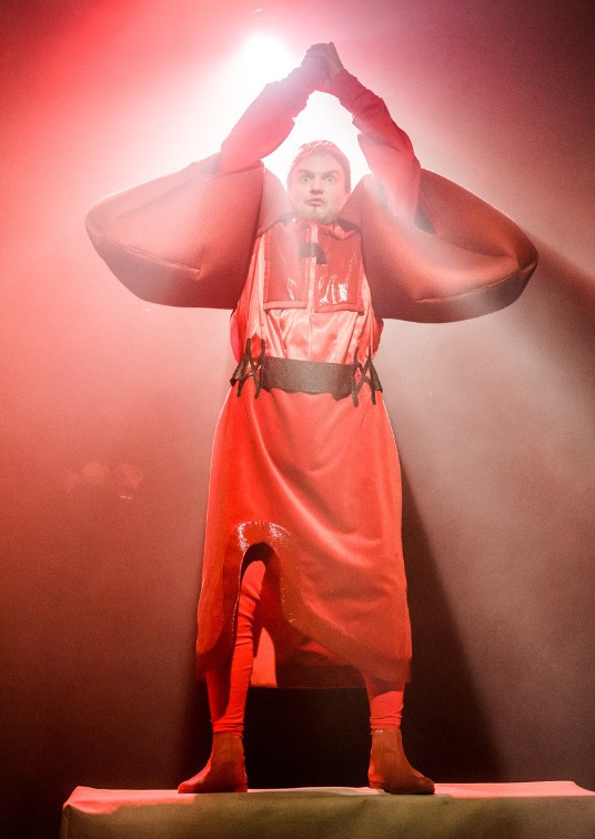 Pirkti bilietus KEISTUOLIAI | Apie nieką Vilnius, Keistuolių teatras Balandis 01