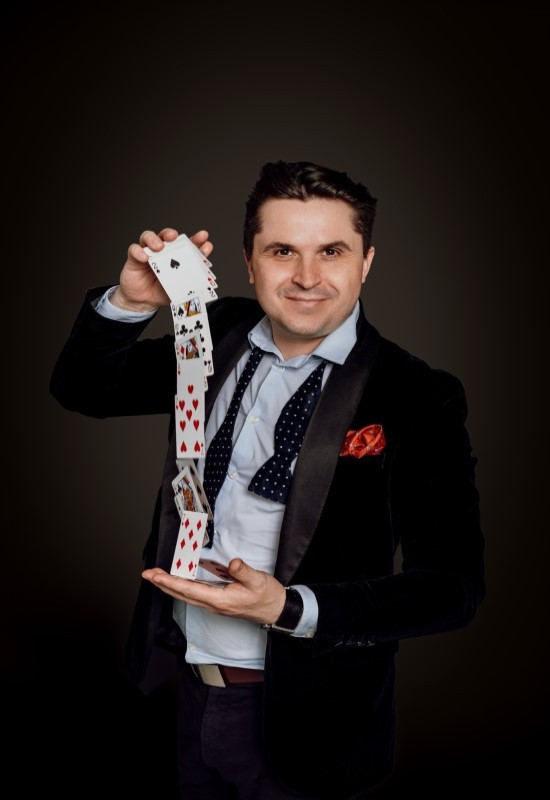 Buy tickets Magijos šou visai šeimai Vilnius, Teatro krantas April 11