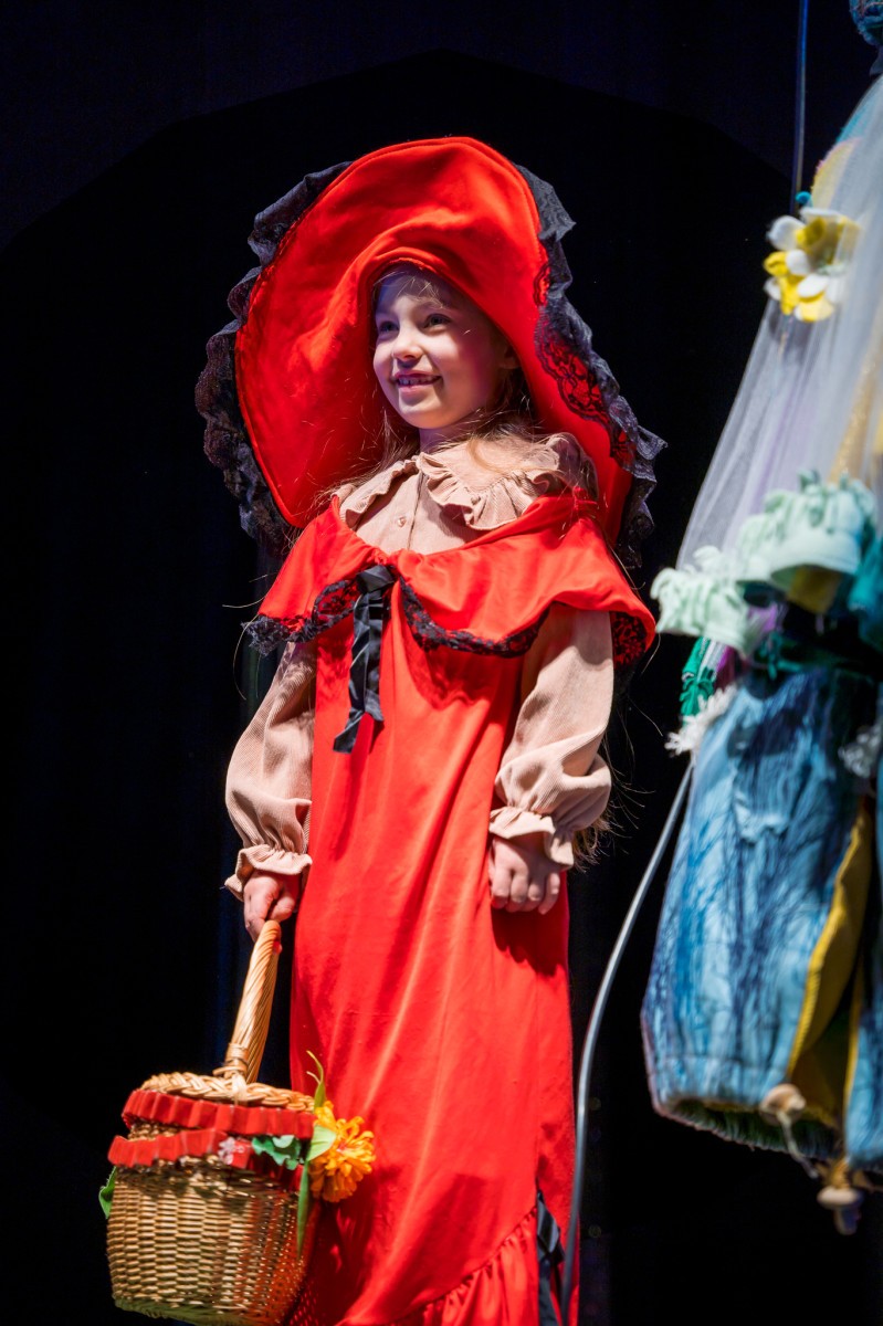 Buy tickets Raudonkepurė ir vilkas Vilnius, Raganiukės teatras September 14